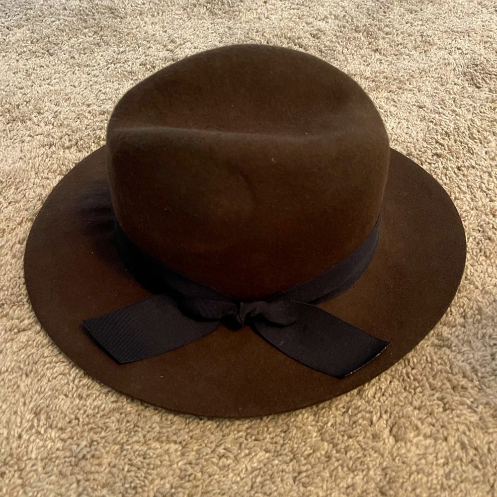 Brown Wool Hat with Black Ribbon (Women’s ONE SIZE)